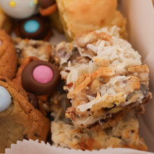 Load image into Gallery viewer, Little Rabbit Cookie Box
