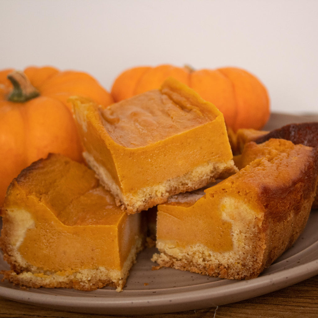 Ooey Gooey Pumpkin Cake